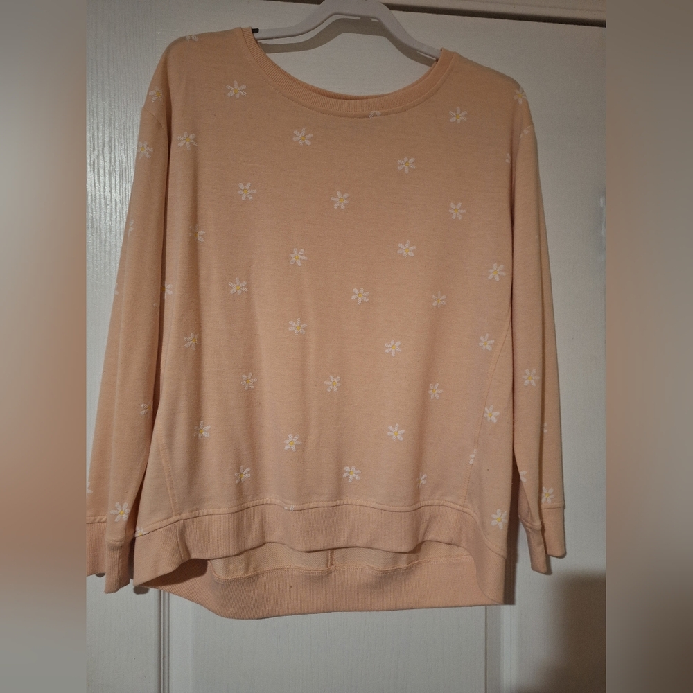 Peach Floral Long Sleeve Shirt‎ With Daisy Jane & Delancey M